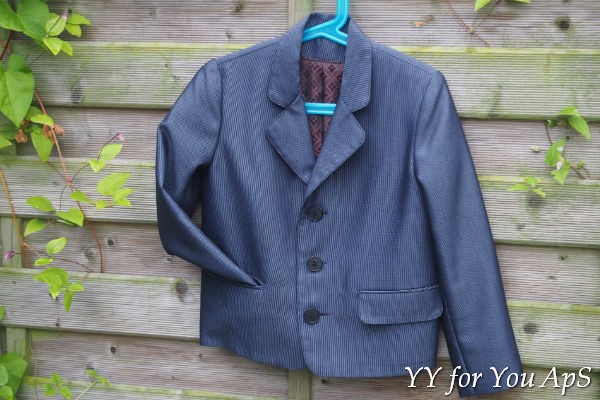 This smart blue striped blazer made by YY for You.